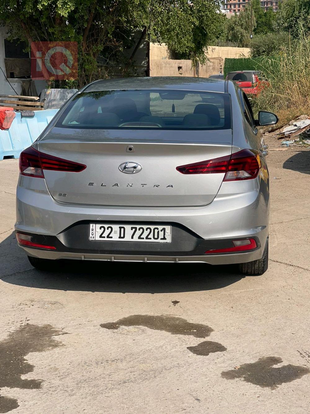 هیوندای ئەلەنترا